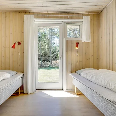 Dix - 900m From The Sea By Interhome Blavand