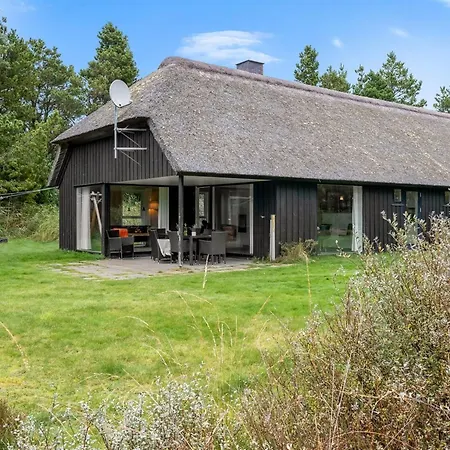 Holiday home Dix - 900m From The Sea By Interhome *