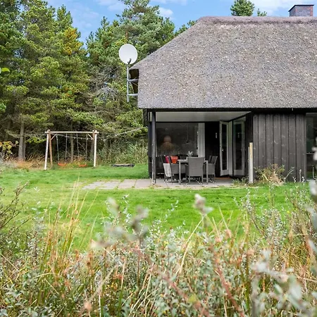 Holiday home Dix - 900m From The Sea By Interhome *