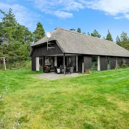 Holiday home Dix - 900m From The Sea By Interhome *