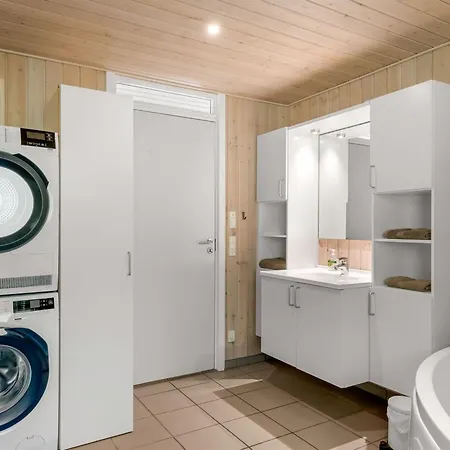Dix - 900m From The Sea By Interhome Semesterbostad *